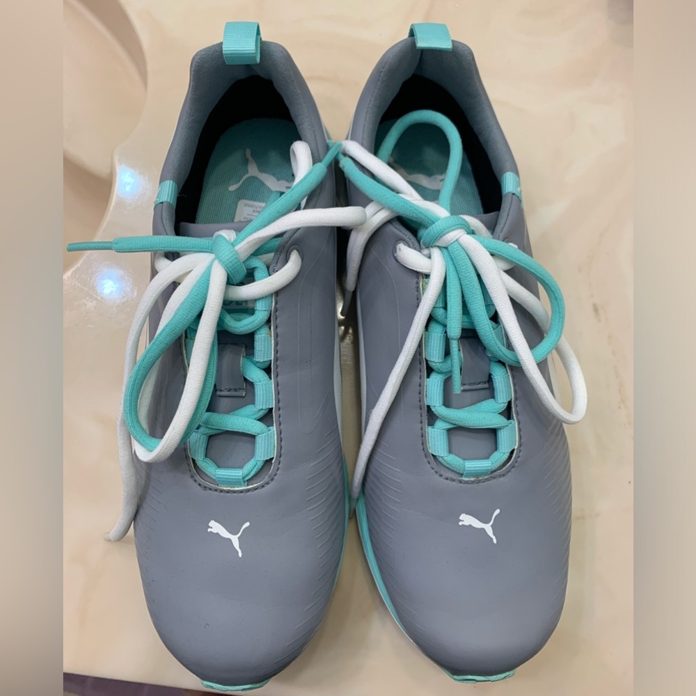 Puma Sneakers
